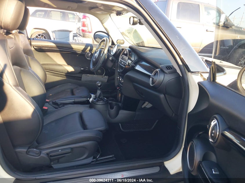 2015 Mini Hardtop Cooper S VIN: WMWXP7C56F2A59593 Lot: 39624311