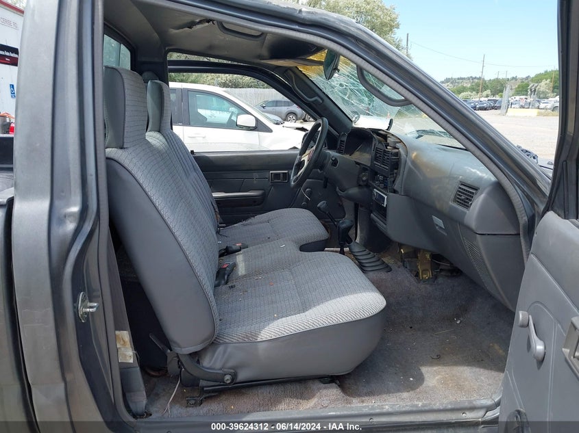 1992 Toyota Pickup 1/2 Ton Sht Wheelbase Dlx VIN: 4TARN01P1NZ036072 Lot: 39624312