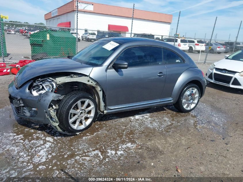 2014 Volkswagen Beetle 2.5L VIN: 3VWJX7AT1EM631987 Lot: 39624324