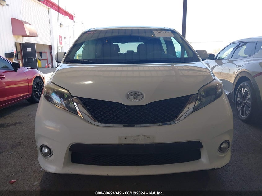 2013 Toyota Sienna Se 8 Passenger VIN: 5TDXK3DC9DS405484 Lot: 39624342