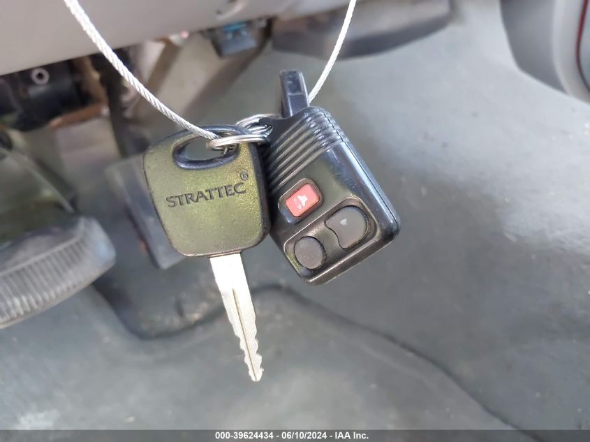 2002 Ford Excursion Xlt VIN: 1FMNU41S02ED07820 Lot: 39624434