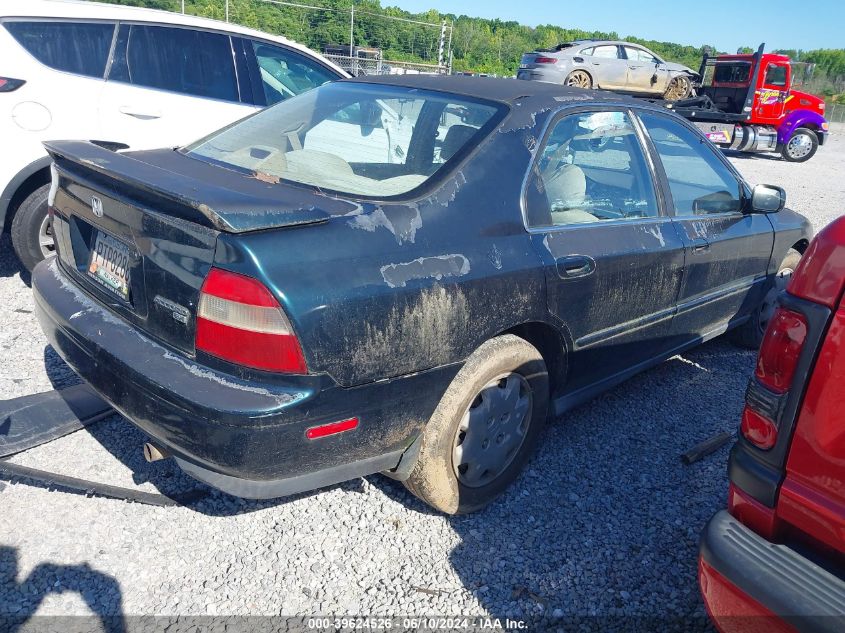 1995 Honda Accord Ex VIN: 1HGCD5553SA018039 Lot: 39624526