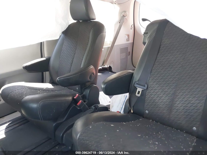 2012 Toyota Sienna Se 8 Passenger VIN: 5TDXK3DC2CS184258 Lot: 39624719