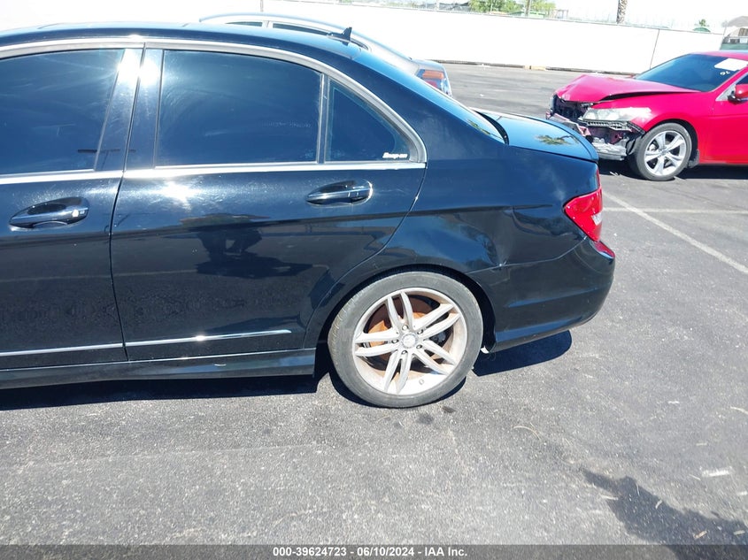 2012 Mercedes-Benz C 250 Luxury/Sport VIN: WDDGF4HB3CA619285 Lot: 39624723
