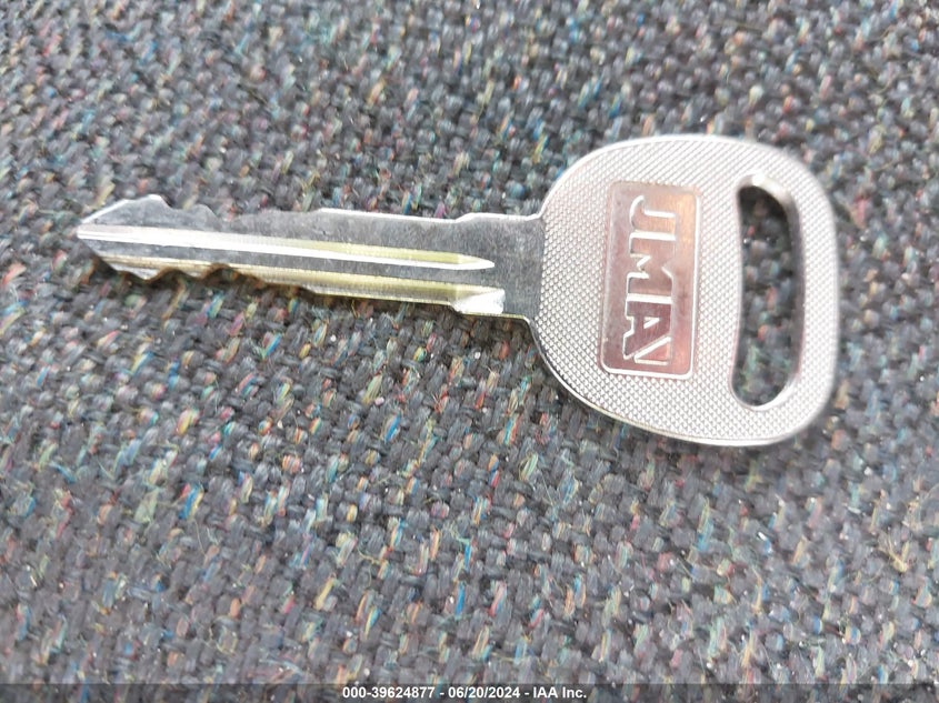 2004 Chevrolet Silverado 1500 Work Truck VIN: 1GCEC14X34Z138417 Lot: 39624877