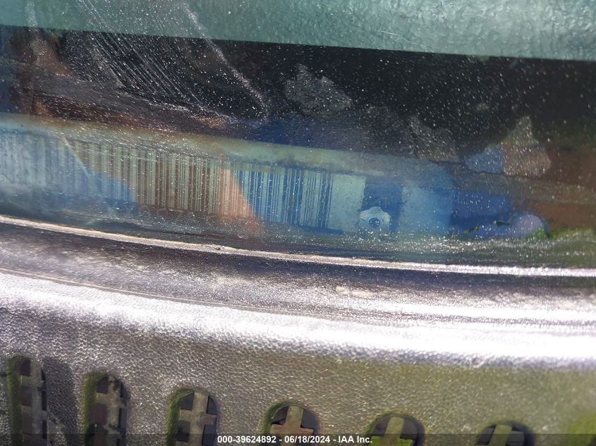 2005 GMC Sierra 1500 Work Truck VIN: 1GTEC14X05Z358843 Lot: 39624892