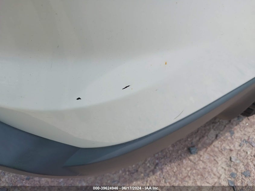 2011 Chevrolet Traverse 1Lt VIN: 1GNKVGED9BJ352447 Lot: 39624946