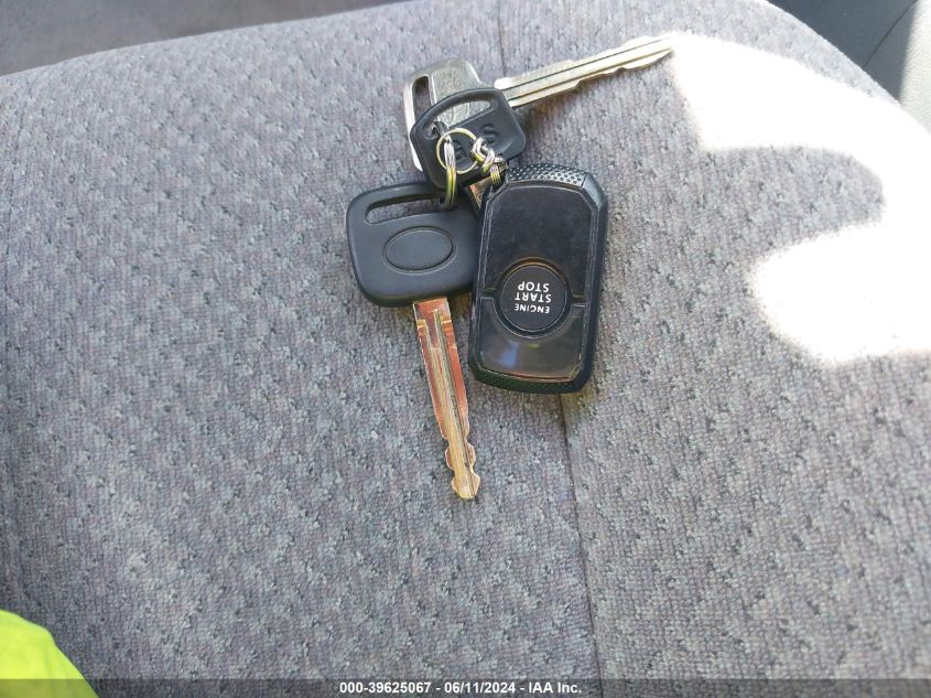 2000 Toyota Camry Le VIN: JT2BG22K2Y0457654 Lot: 39625067