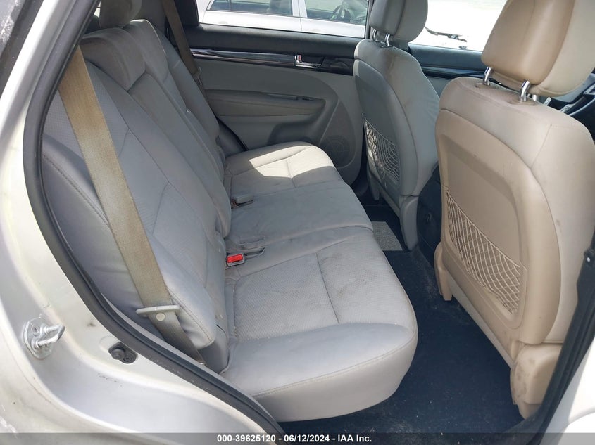 2011 Kia Sorento Lx VIN: 5XYKT3A17BG103941 Lot: 39625120