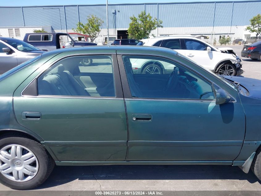 JT2B622K21056683 2001 Toyota Camry Le