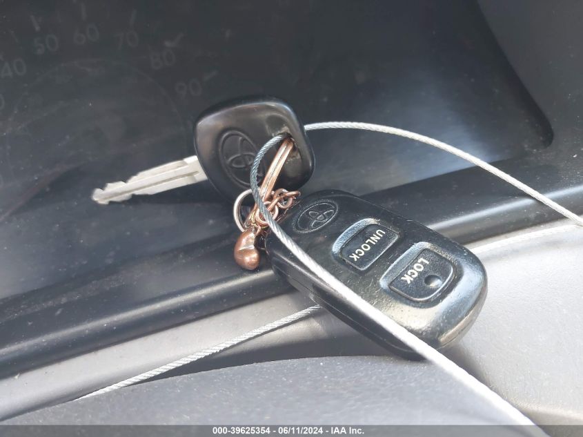 2005 Toyota Corolla Le VIN: 1NXBR32E75Z360306 Lot: 39625354