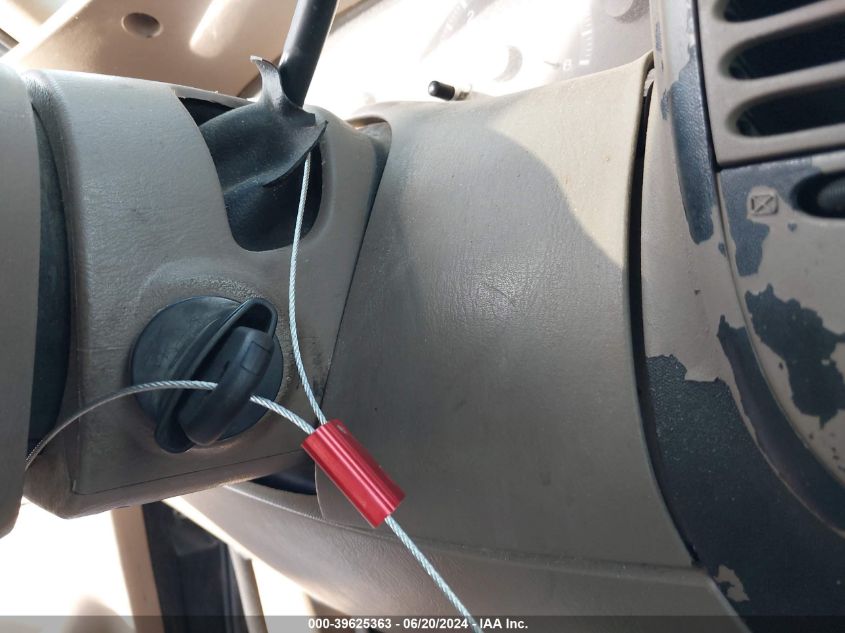 2001 Ford F-150 King Ranch Edition/Lariat/Xlt VIN: 1FTRW08L01KB37014 Lot: 39625363