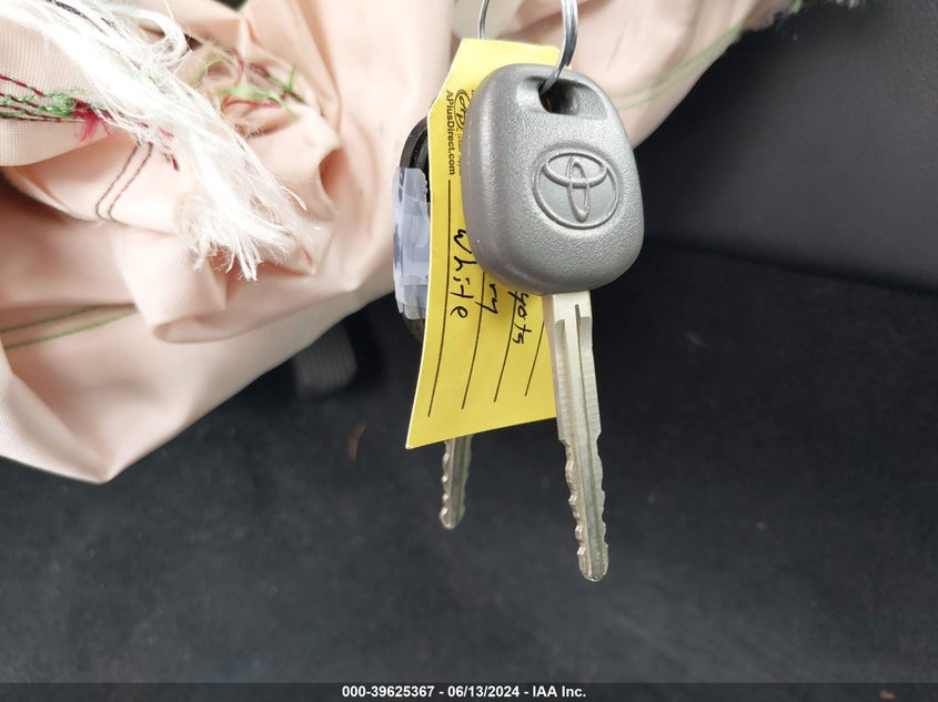 2015 Toyota Camry Le VIN: 4T4BF1FK7FR446834 Lot: 39625367