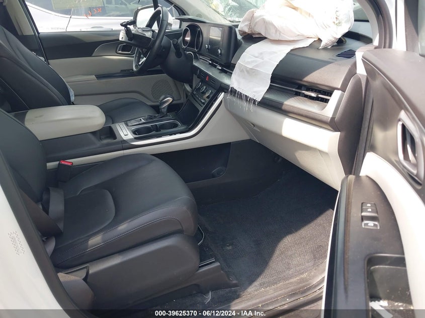 2022 Kia Carnival Mpv Lx Seat Package VIN: KNDNB4H31N6156137 Lot: 39625370