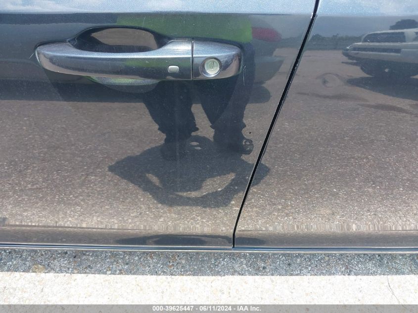 2015 Chrysler 300 Limited VIN: 2C3CCAAG2FH931923 Lot: 39625447