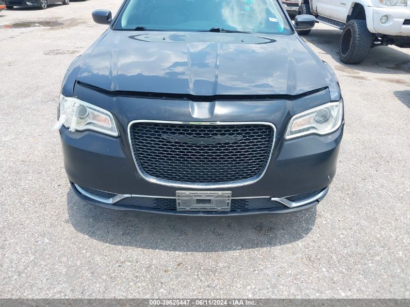 2015 Chrysler 300 Limited VIN: 2C3CCAAG2FH931923 Lot: 39625447