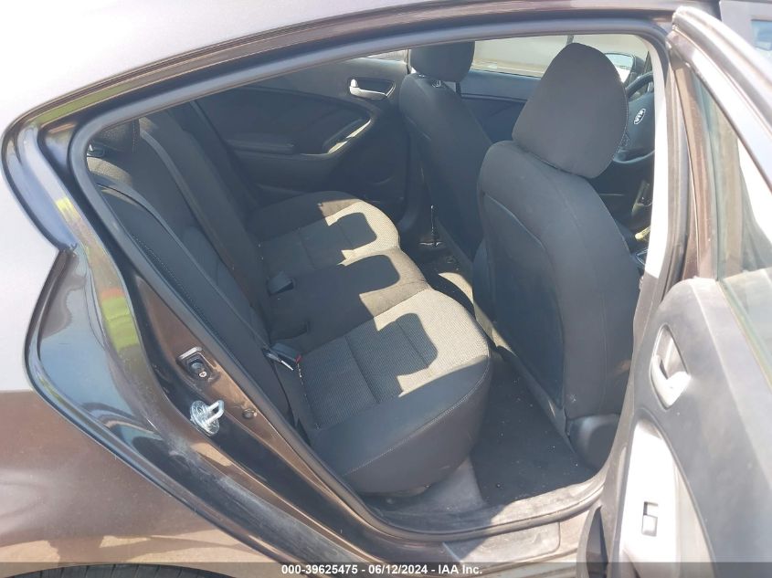 2017 Kia Forte Lx VIN: 3KPFK4A75HE158621 Lot: 39625475