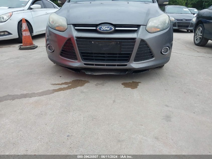 2012 Ford Focus Titanium VIN: 1FAHP3N26CL221833 Lot: 39625507