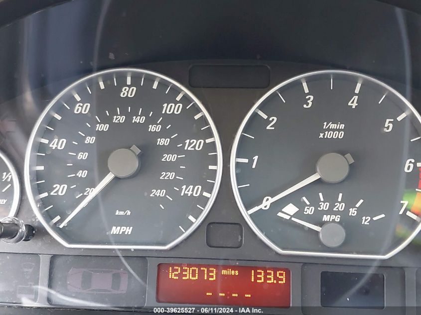 2002 BMW 330Ci VIN: WBABN53452PH00063 Lot: 39625527