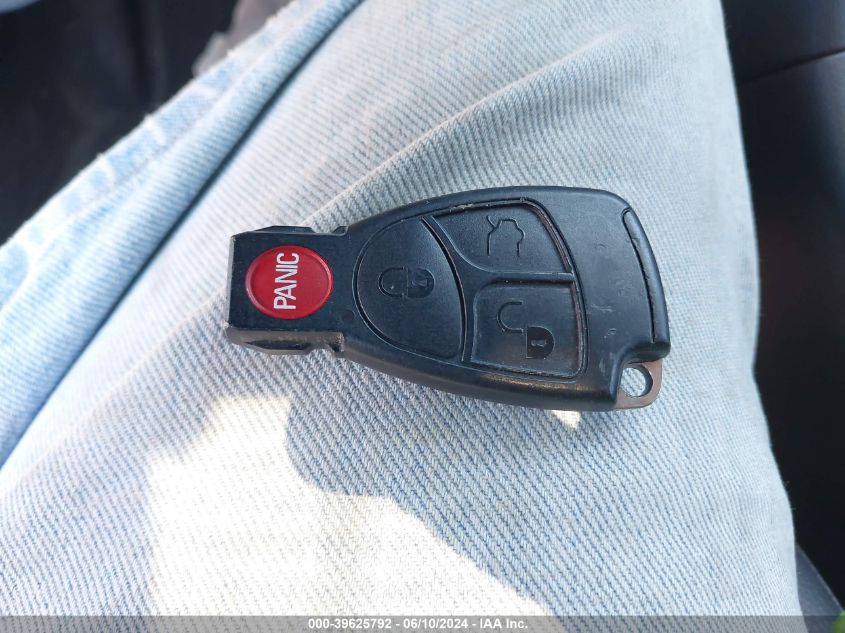 2006 Mercedes-Benz C 230 Sport VIN: WDBRF52H86A910017 Lot: 39625792