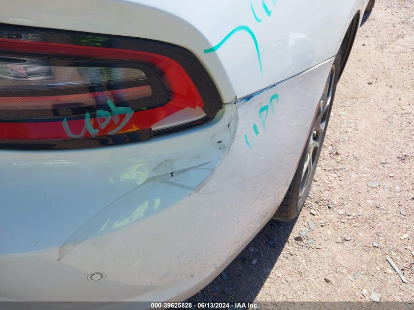 2015 Dodge Charger Sxt VIN: 2C3CDXJG2FH828310 Lot: 39625828