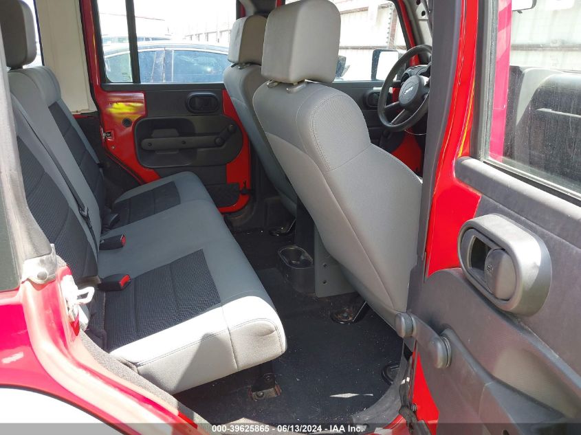 2009 Jeep Wrangler Unlimited X VIN: 1J4GB39109L744077 Lot: 39625865