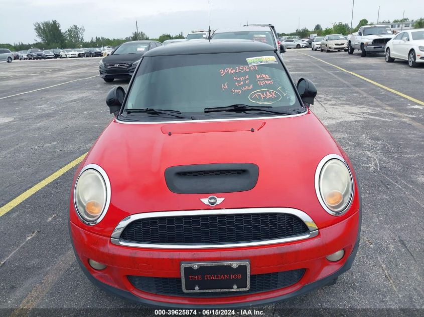 2010 Mini Cooper S VIN: WMWMF7C53ATZ72740 Lot: 39625874