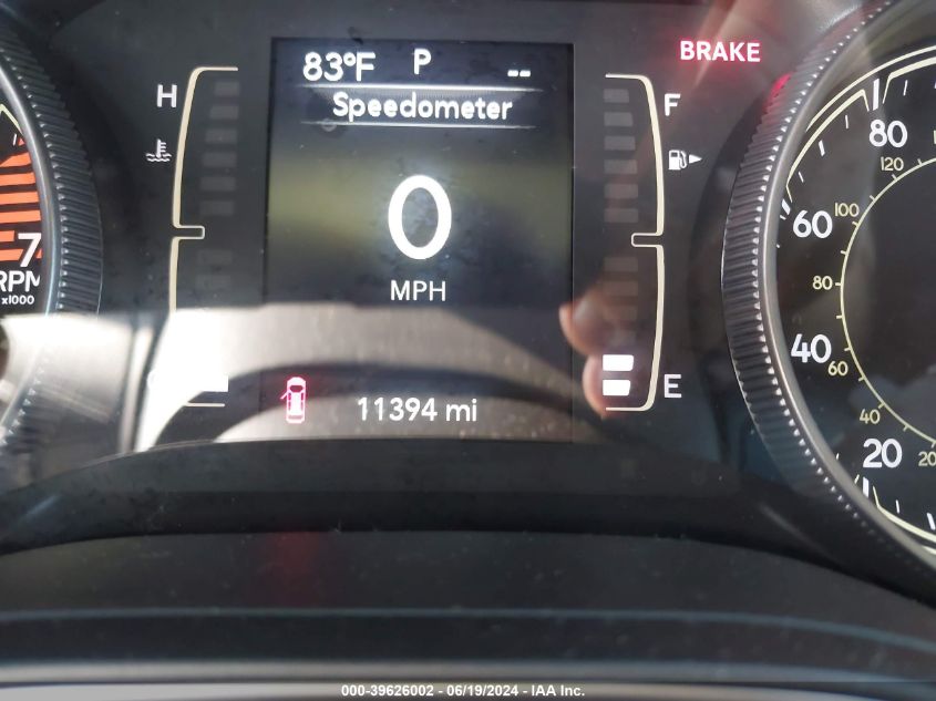 2019 Jeep Cherokee Latitude Plus 4X4 VIN: 1C4PJMLB5KD136863 Lot: 39626002