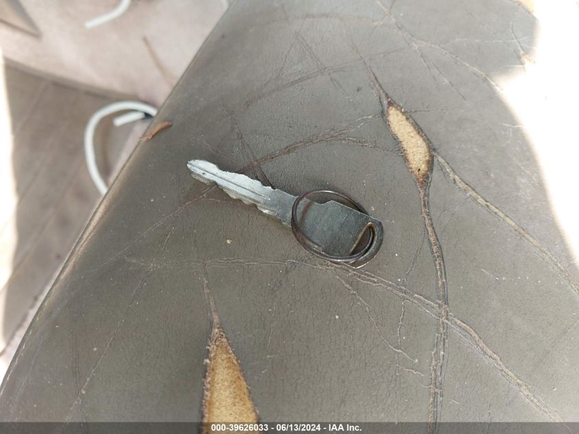 1996 Chevrolet Tahoe C1500 VIN: 1GNEC13R1TJ333309 Lot: 39626033