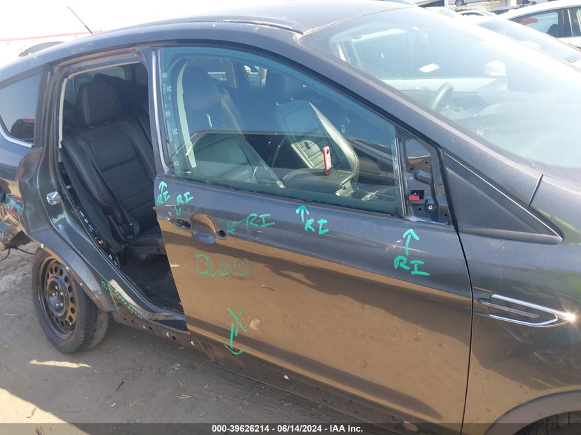 2017 Ford Escape Titanium VIN: 1FMCU0JD5HUA75425 Lot: 39626214