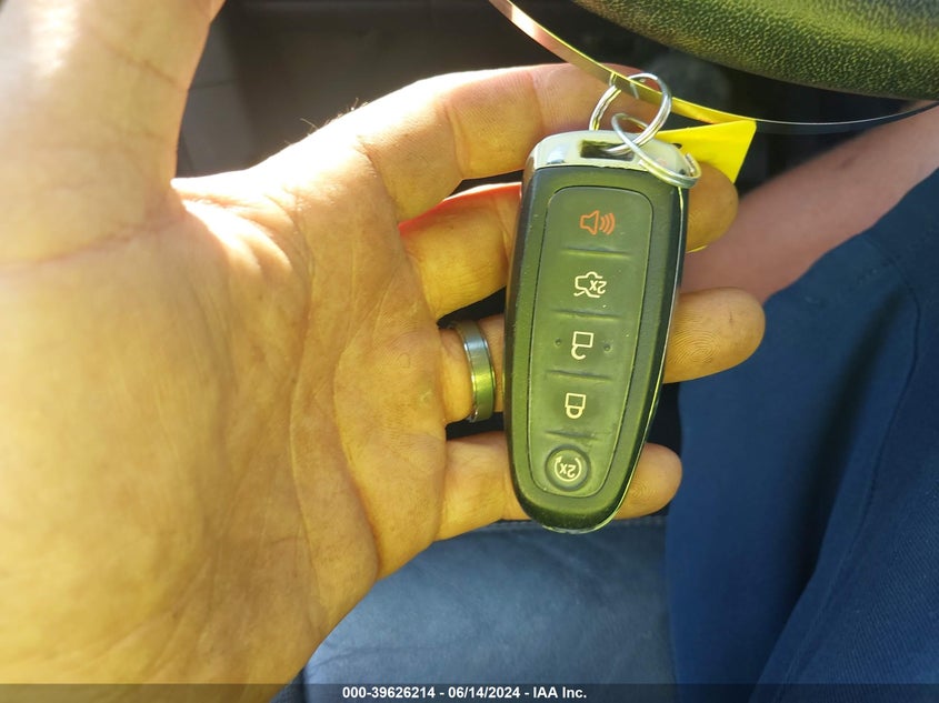 2017 Ford Escape Titanium VIN: 1FMCU0JD5HUA75425 Lot: 39626214