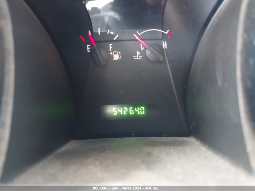 2005 Ford Mustang VIN: 1ZVFT84N455240181 Lot: 39626266