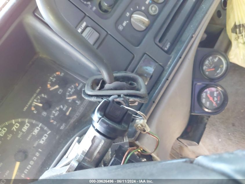 1995 Chevrolet Gmt-400 C3500 VIN: 1GCHC34N2SE242120 Lot: 39626496