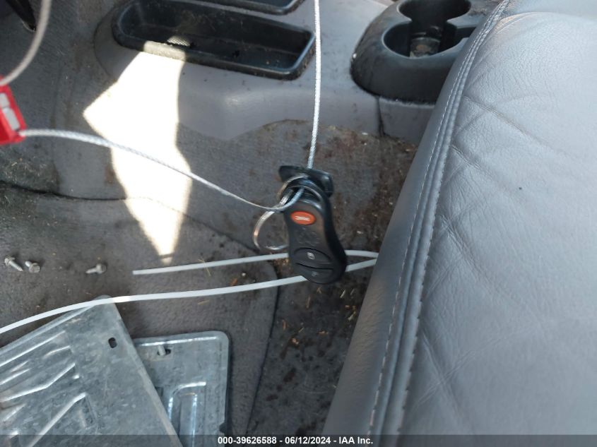 1999 Dodge Durango VIN: 1B4HR28Z5XF617597 Lot: 39626588