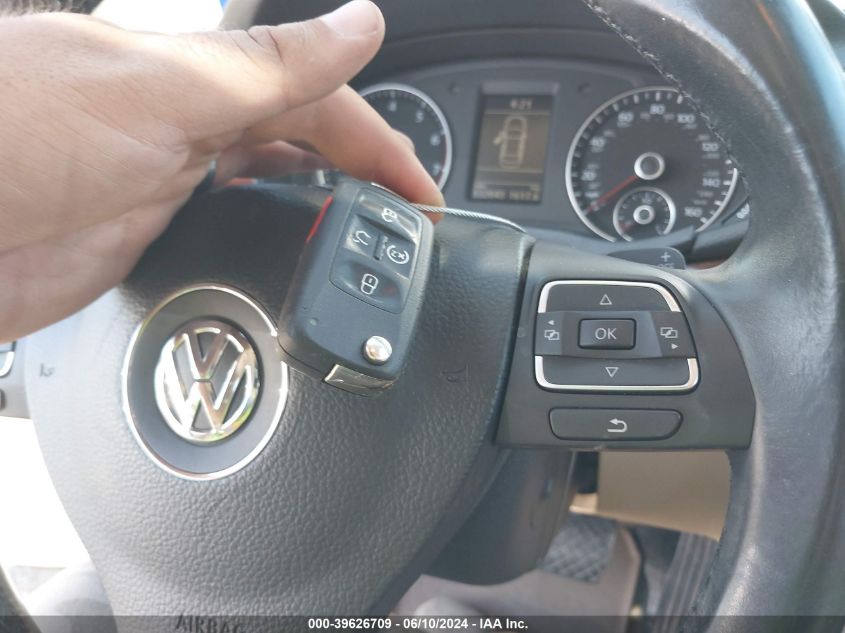 2012 Volkswagen Passat 3.6L V6 Sel Premium VIN: 1VWCM7A38CC064998 Lot: 39626709