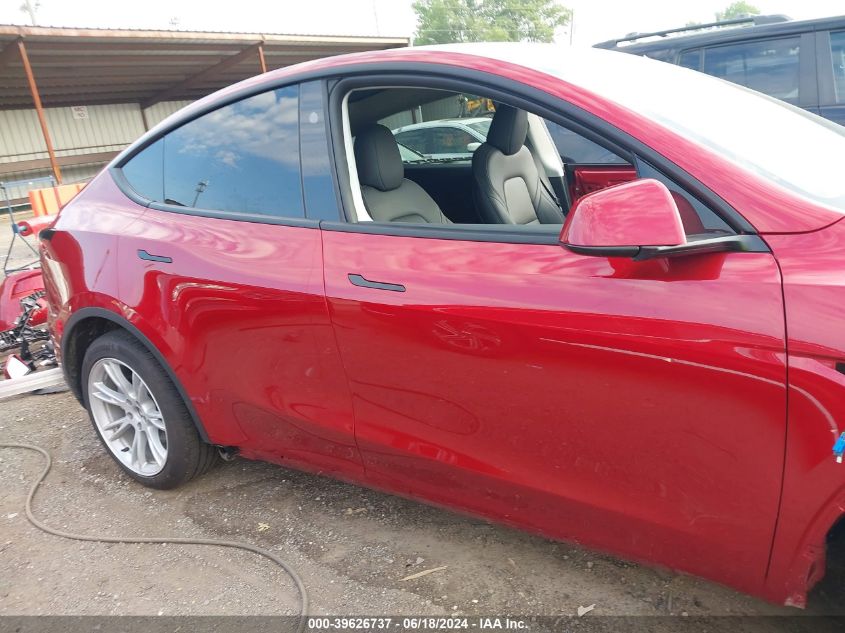 2024 Tesla Model Y Long Range Dual Motor All-Wheel Drive VIN: 7SAYGAEE5RF037278 Lot: 39626737