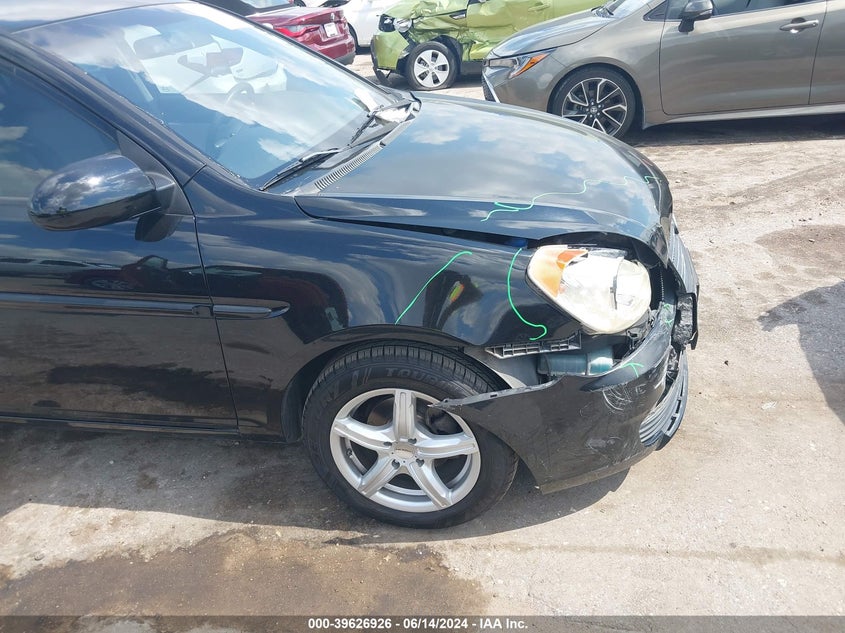 2008 Hyundai Accent Gls VIN: KMHCN46C58U270784 Lot: 39626926