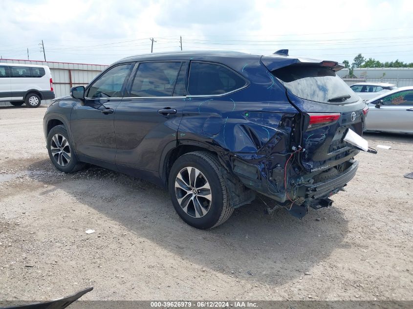 5TDGZRBH0MS073237 2021 Toyota Highlander Xle