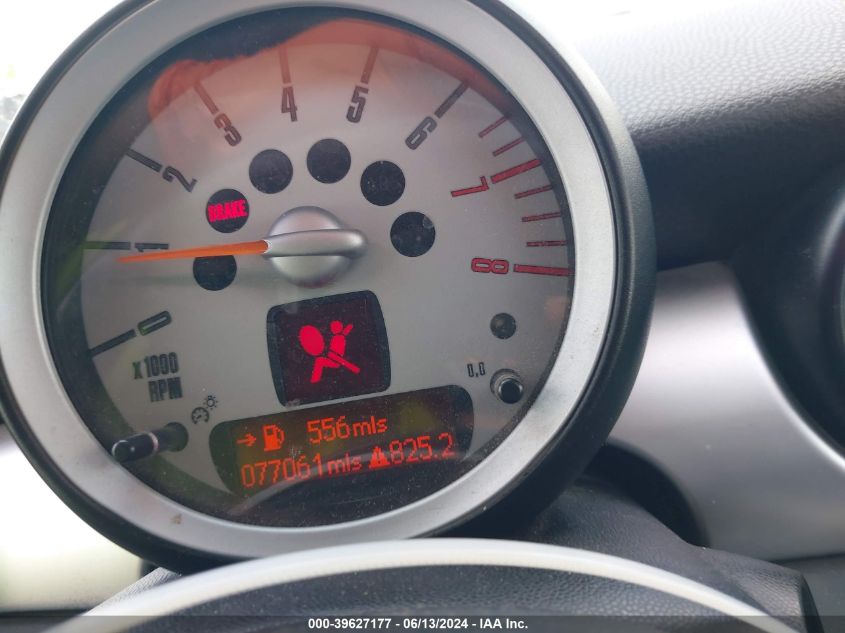 2010 Mini Cooper VIN: WMWMF3C55ATU77433 Lot: 39627177