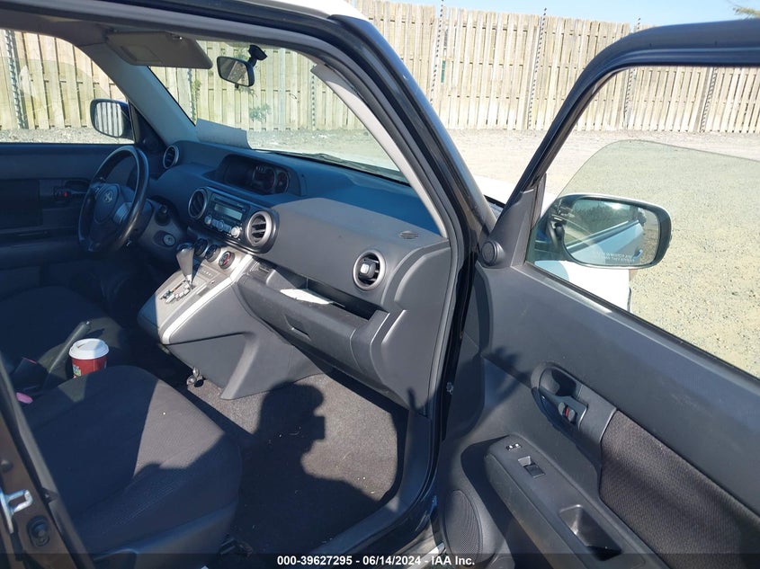 2008 Scion Xb VIN: JTLKE50E881033700 Lot: 39627295