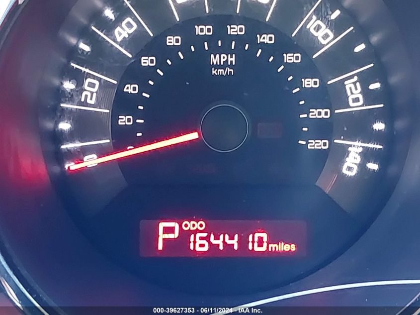 2011 Kia Soul + VIN: KNDJT2A26B7329352 Lot: 39627353