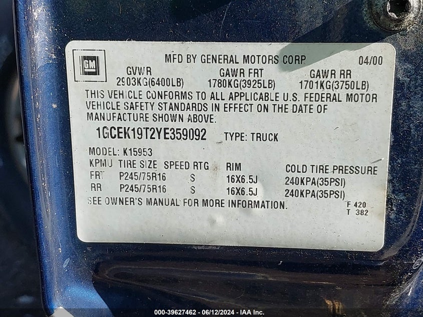 2000 Chevrolet Silverado K1500 VIN: 1GCEK19T2YE359092 Lot: 39627462