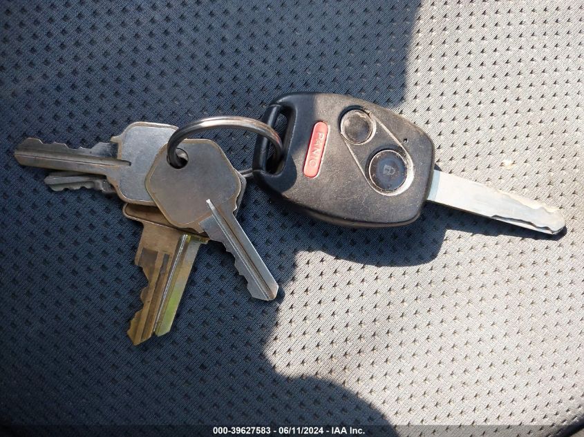 2008 Honda Fit Sport VIN: JHMGD38658S052302 Lot: 39627583