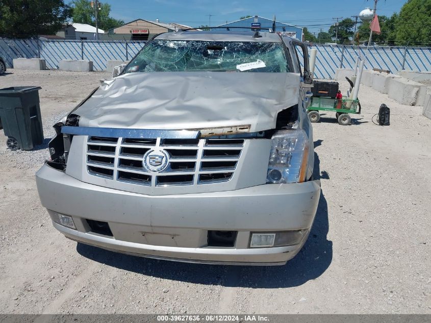 2008 Cadillac Escalade Standard VIN: 1GYEC63868R119139 Lot: 39627636