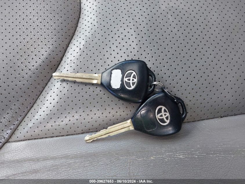 2007 Toyota Rav4 Limited VIN: JTMBD31V176049692 Lot: 39627653