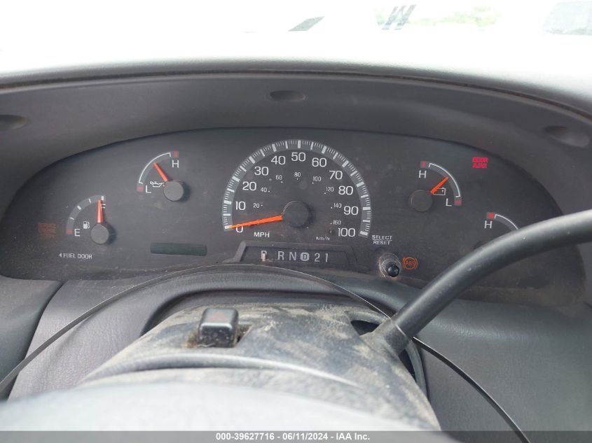 2002 Ford F-150 Xl/Xlt VIN: 1FTRF17262NA93700 Lot: 39627716