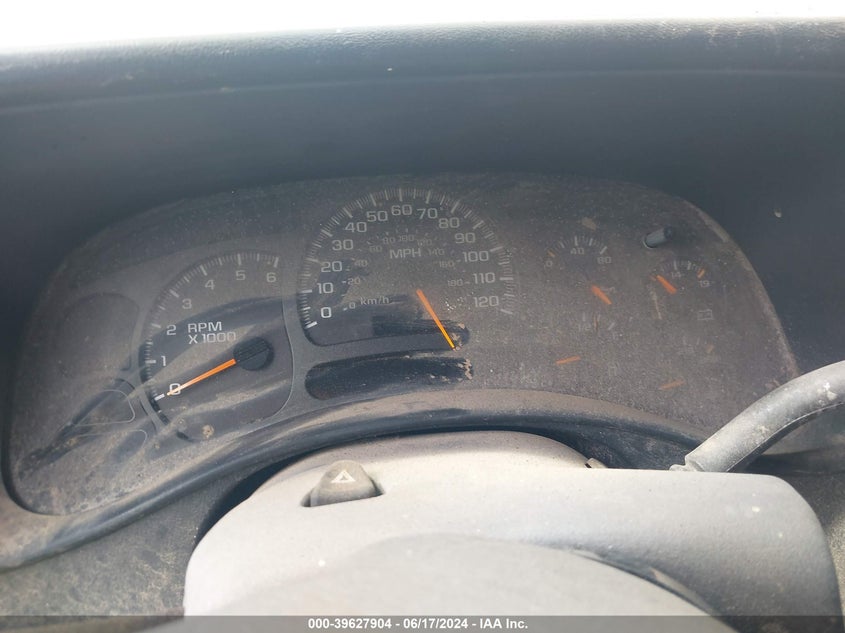 2003 Chevrolet Silverado 1500 Work Truck VIN: 1GCEC14X43Z253798 Lot: 39627904