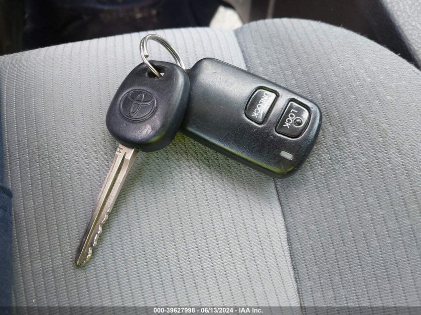 2016 Toyota Corolla L VIN: 5YFBURHE5GP503153 Lot: 39627998