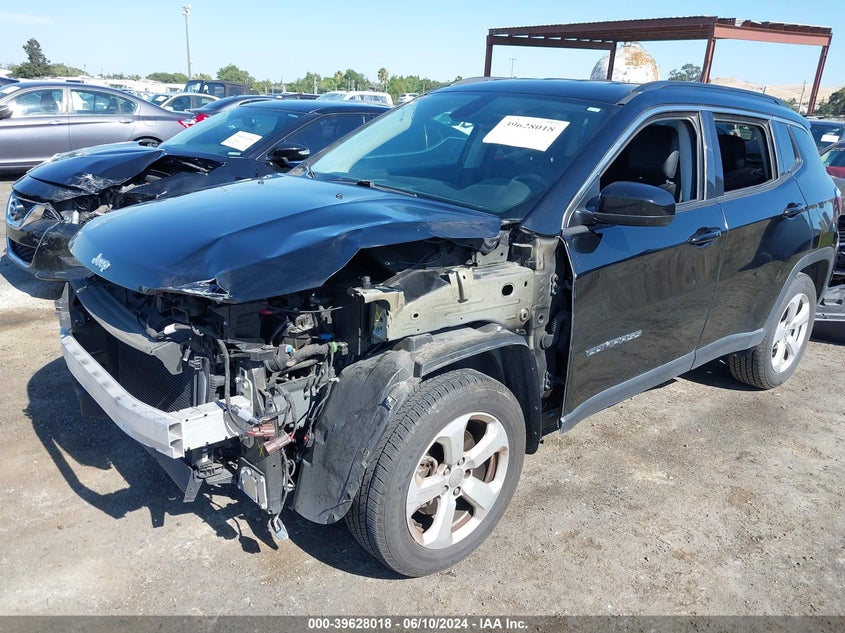 VIN 3C4NJCBB7JT186806 2018 JEEP COMPASS LATITUDE FWD