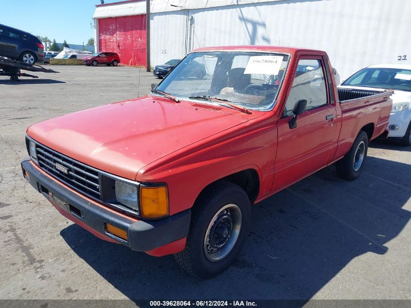 1986 Toyota Pickup 1/2 Ton Rn50 VIN: JT4RN50RXG0213035 Lot: 39628064